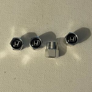 Honda Logo valve Stem caps in Silver set of 4 NWT